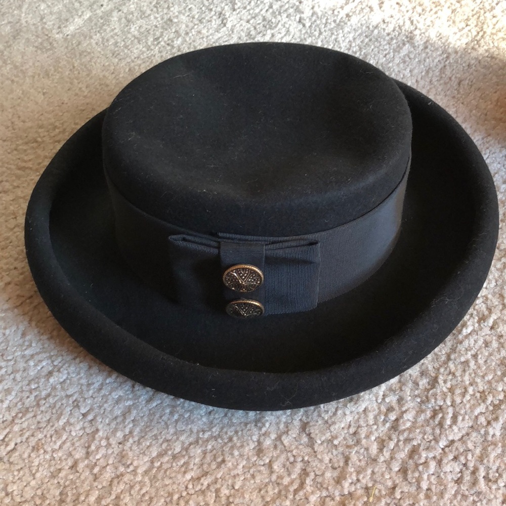 Wool dress hat